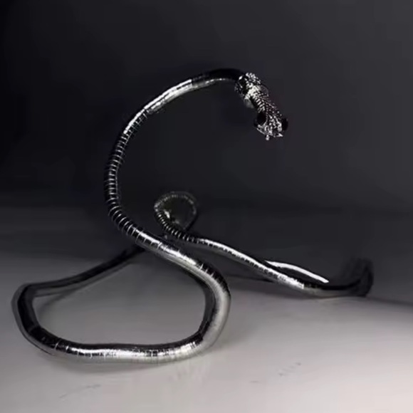 Serpenti Snake Bendable Necklace - Picture 6 of 9